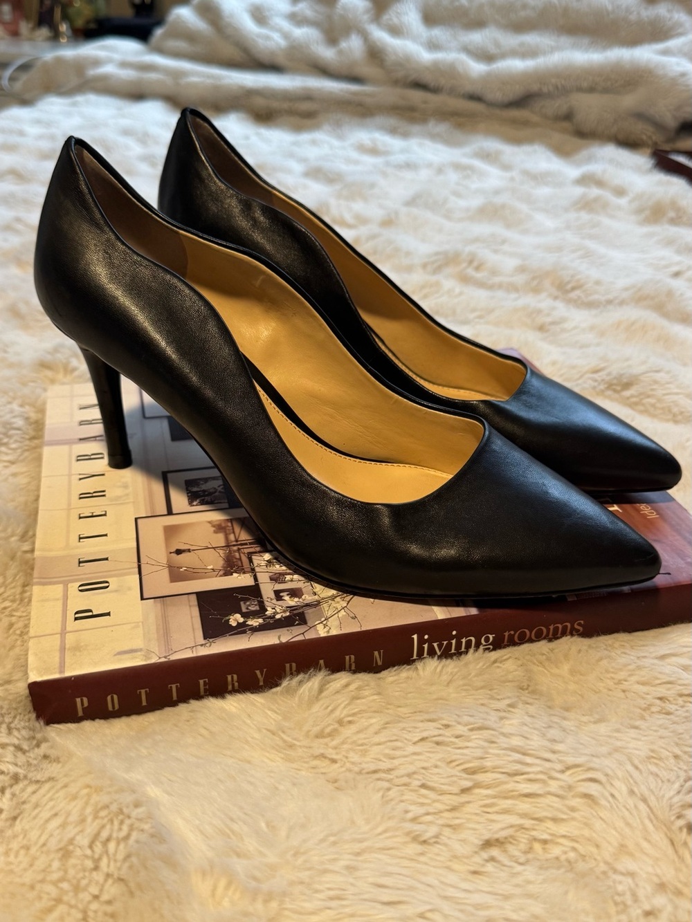 Vince Camuto 4” Classic Black Leather Pointed-Toe Pumps